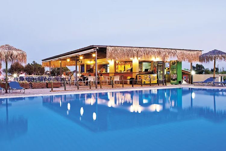Ionian-Sea-Hotel-and-Villas-Aquapark-POOL-BAR
